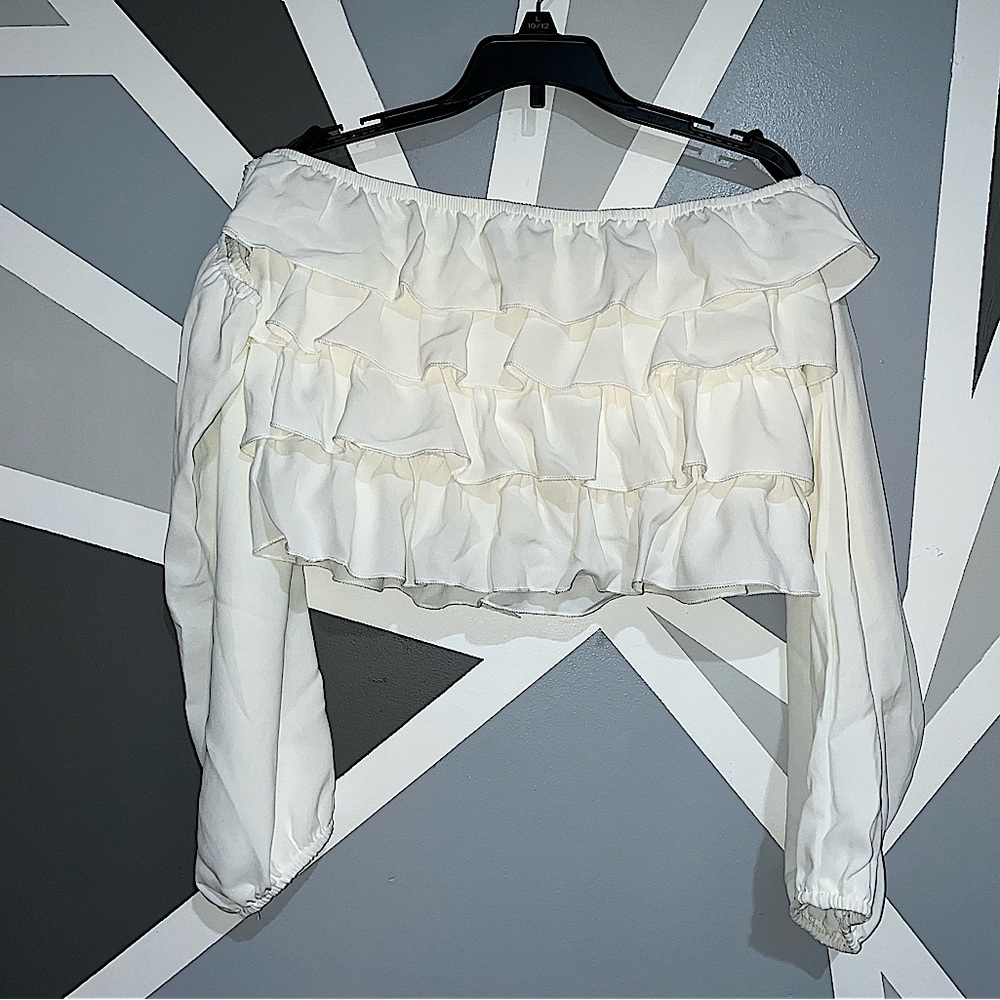 OFF THE SHOULDER LONG SLEEVE CROP TOP